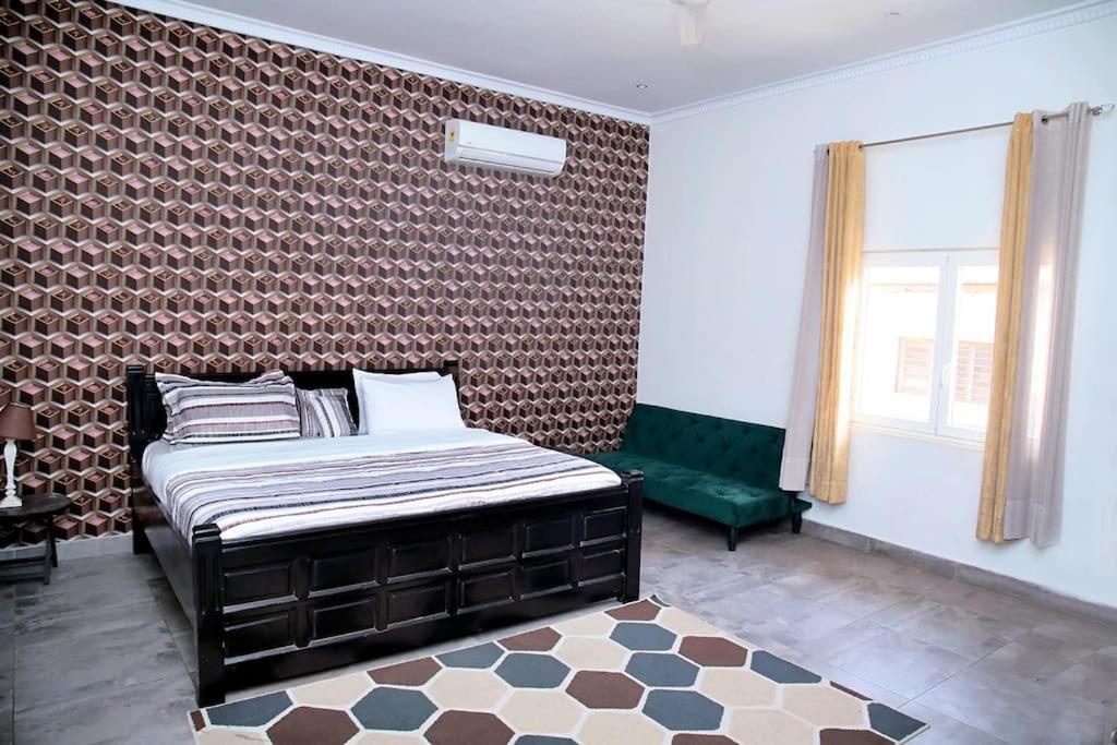 Welcoming Abode In The Heart Of Osu - Apartment 3 Accra Kültér fotó