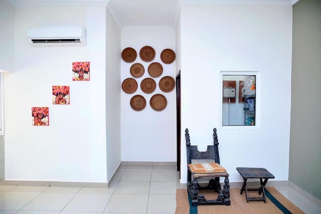 Welcoming Abode In The Heart Of Osu - Apartment 3 Accra Kültér fotó